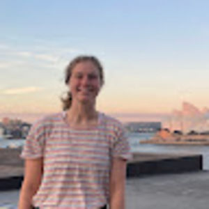 Meet your Posher, Abby